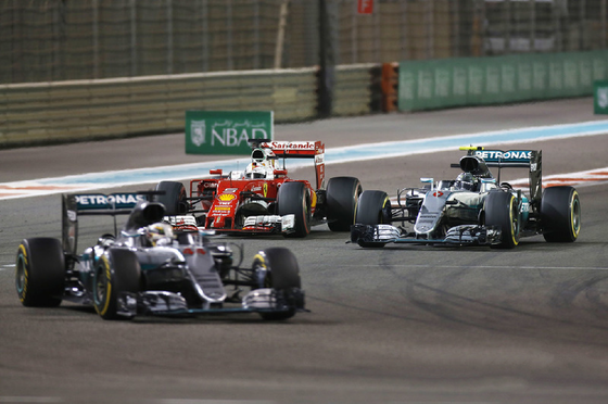 ルイス・ハミルトン、ニコ・ロズベルグ、セバスチャン・ベッテル、2016年F1アブダビGP