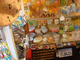 POPな店内