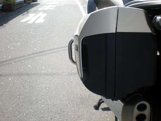 BMW K1600GTL Pannier guard 突出し量も充分＾＾