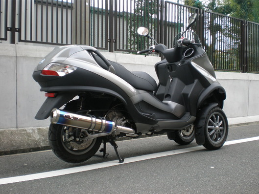 PIAGGIO MP3 250 レアルパイソンマフラー