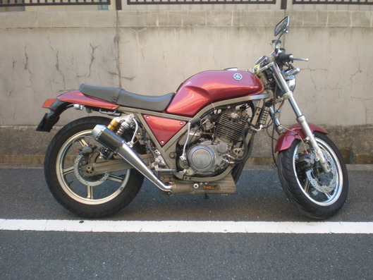 ヤマハ　SRX400 マフラー