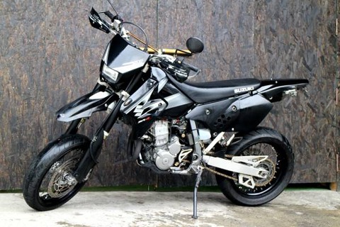 k_m_c_moto-img600x400-1377853085xh8psb6747