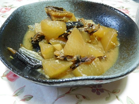 身欠きにしんと大根の味噌煮
