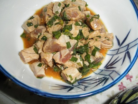 マグロタタキのマリネ