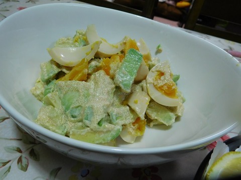 アボガドと煮卵のたらこ和え