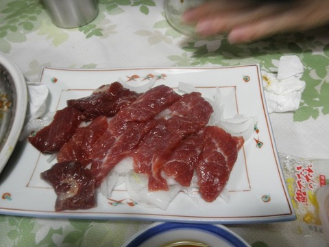 馬刺し