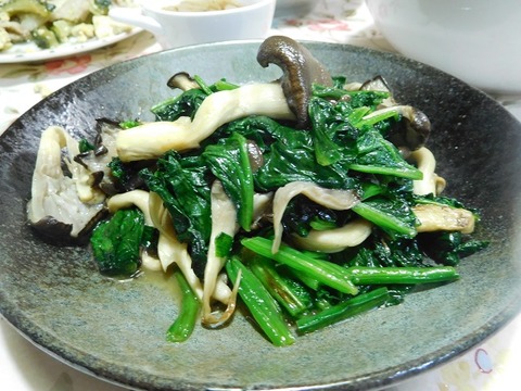 ほうれん草と平茸のバター炒め