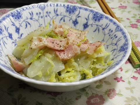 白菜とベーコンのスープ煮