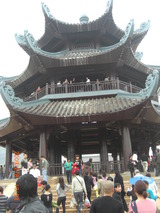 社会主義国で寺院参拝