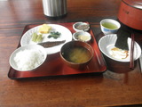 山小屋の朝食、ニジマスの甘露煮