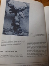 日本の教科書から消えたきのこ雲