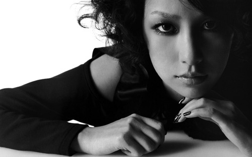 mika0212_1440x900