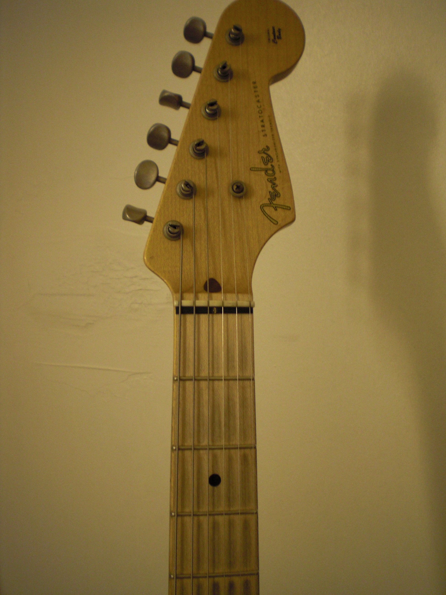 改造ストラト 俺ストラト1「Fender Japanを現場仕様に」｜坂本光久