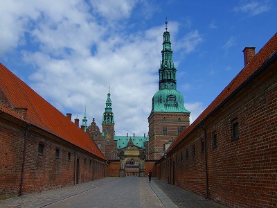 c1bb1627.jpg