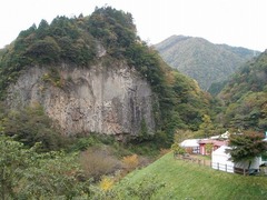 巌立会場