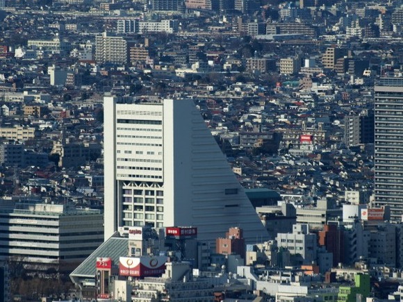 2012y07m23d_122158144