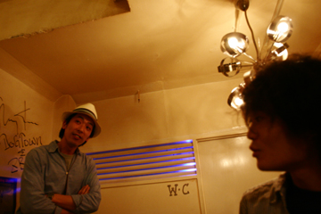 b5bfb436.jpg