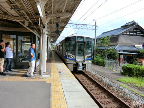 スーパーカブ_エリー号1809