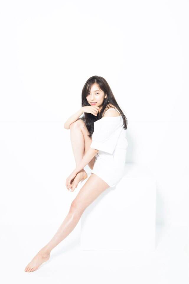 乃木坂46 生写真 新内眞衣 美脚