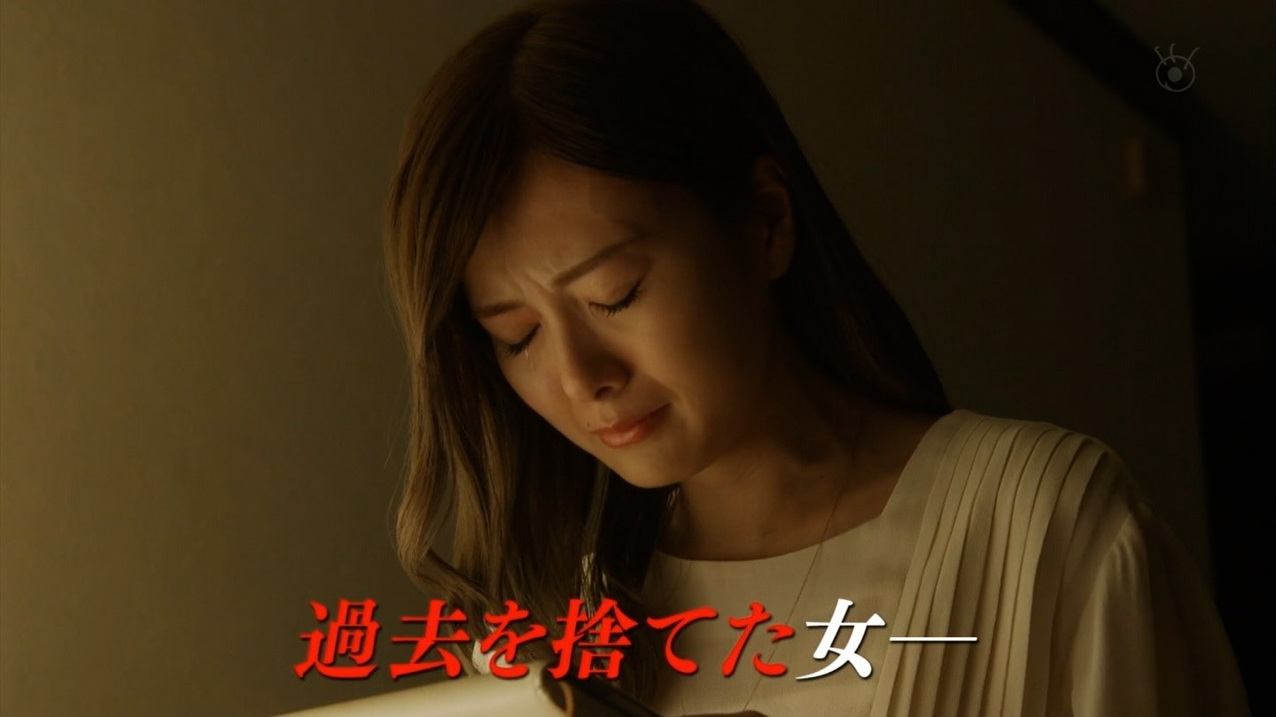 【乃木坂46】白石麻衣写真集、26度目重版で前人未到37万部突破！発売2年半でもペース落ちず「異例中の異例。写真集業界の金字塔」 	YouTube動画>2本 ->画像>38枚 