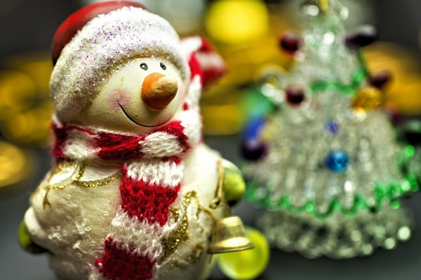 クリスマスツリーと雪だるま