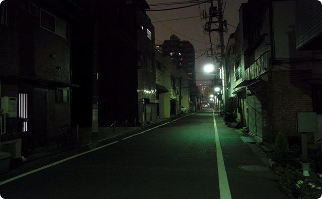 夜の住宅街