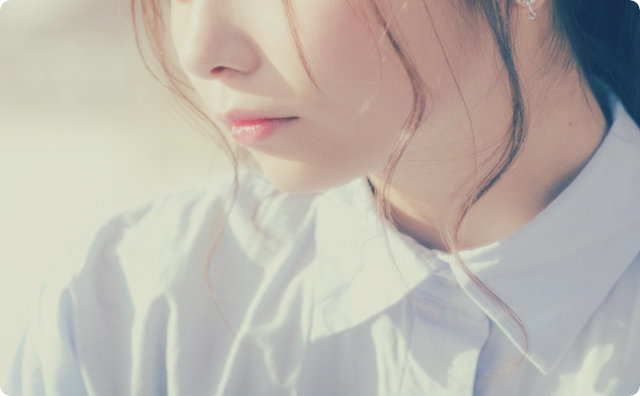 女性