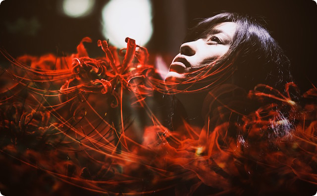 女性