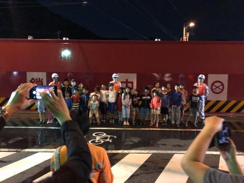 34307676_1533471383429577_5862064651717574656_n