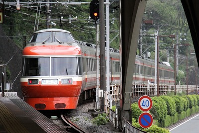 odakyu-LSE-000
