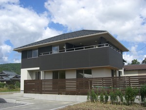 自然と寄り添い、家庭菜園を楽しむ家。