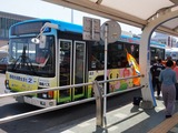 シャトルバス