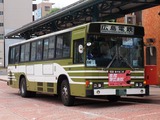 シャトルバス