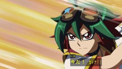 7592