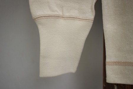 CREW NECKED TYPE LONG SLEEVE SHIRT