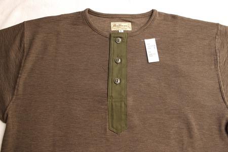 SLAB KNIT HENLEY NECK TEE