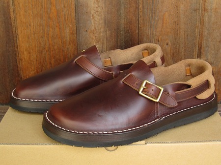 HEEL HOLD SLIP ON