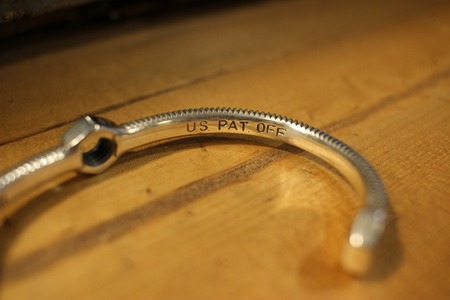 BOLT'N'NUT SCREW BANGLE