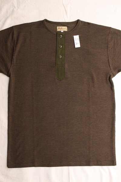 SLAB KNIT HENLEY NECK TEE