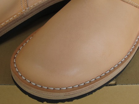 HEEL HOLD SLIP ON