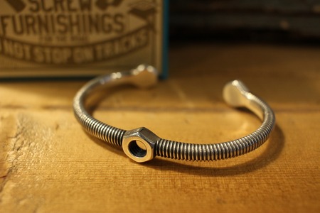 BOLT'N'NUT SCREW BANGLE