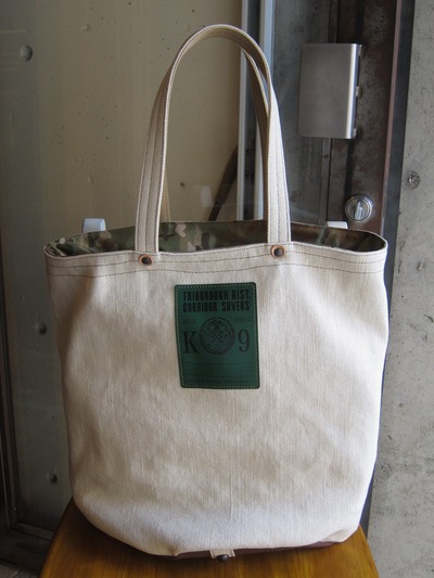 FIELD BARREL TOTE LINEN