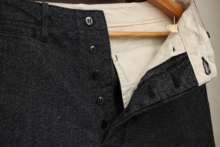 BLACK CHAMBRAY TROUSERS (TIGHT STRAIGHT)