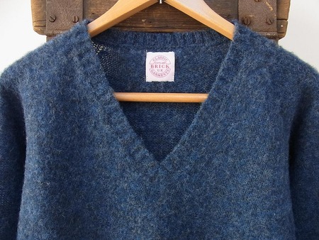 V NECKED SWEATER
