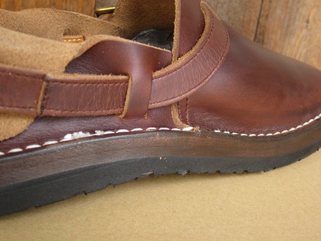 HEEL HOLD SLIP ON