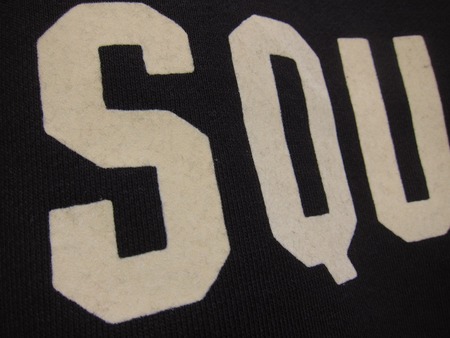 COLORED TRIMMED SWEAT SHIRT