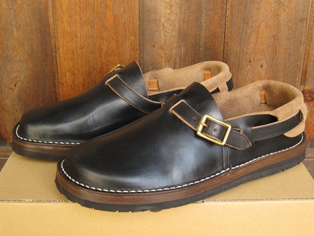HEEL HOLD SLIP ON