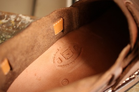 HEEL HOLD SLIP ON