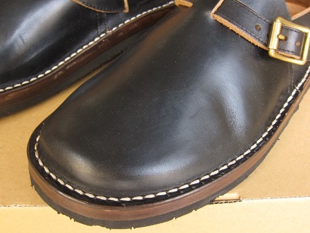 HEEL HOLD SLIP ON