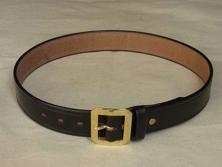 U.K. Saddle Leather Single Pin Belt